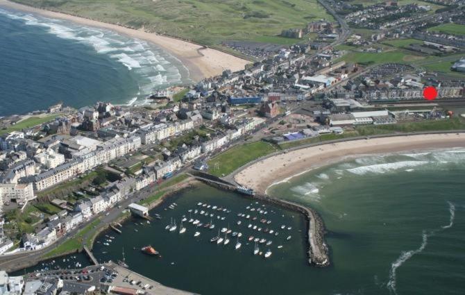 Апартаменты 4 Golf Terrace - Portrush By The Sea Экстерьер фото
